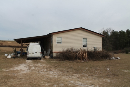 8 Broiler Poultry Operation on 170 Acres in Roberta, Georgia - image 5