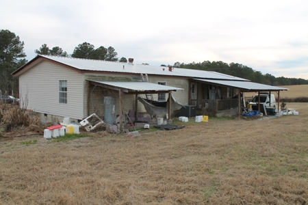 8 Broiler Poultry Operation on 170 Acres in Roberta, Georgia - image 4