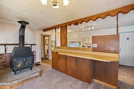 Adorable Mountain Home For Sale In Colorado - image 9