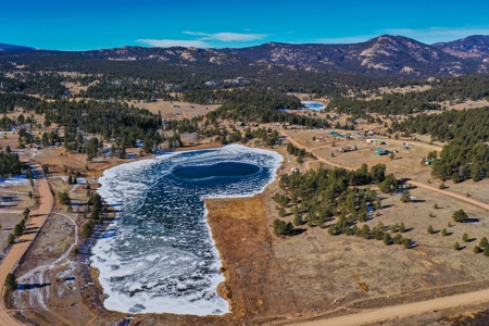 Adorable Mountain Home For Sale In Colorado - image 49