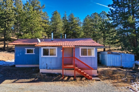 Adorable Mountain Home For Sale In Colorado - image 39