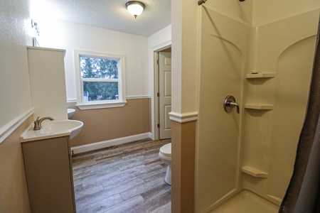 Home for Sale in Dublin VA - image 17