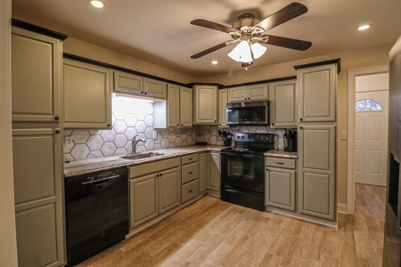 Home for Sale in Dublin VA - image 7