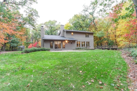 Country Home For Sale with 2 Acres in Amherst Junction - image 44