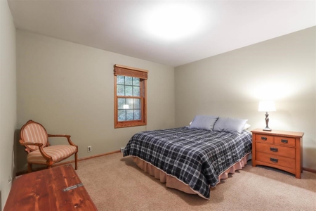 Country Home For Sale with 2 Acres in Amherst Junction - image 21