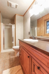Country Home For Sale with 2 Acres in Amherst Junction - image 22