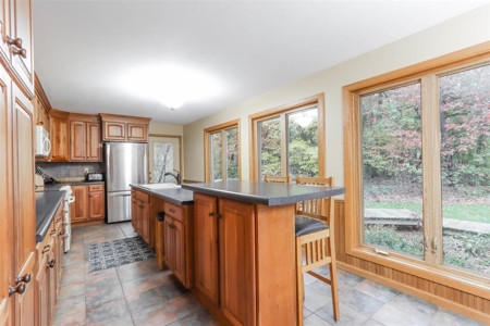 Country Home For Sale with 2 Acres in Amherst Junction - image 38