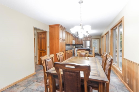 Country Home For Sale with 2 Acres in Amherst Junction - image 35