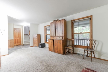 Country Home For Sale with 2 Acres in Amherst Junction - image 11