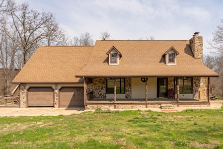 Country Home and Acreage in Shannon County, Missouri - image 9