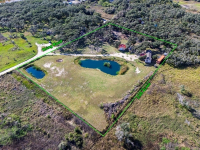 3/2 Home in Aransas Pass, TX on 3 acres - image 8