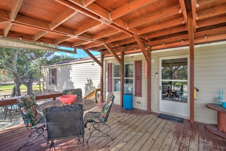 3/2 Home in Aransas Pass, TX on 3 acres - image 17