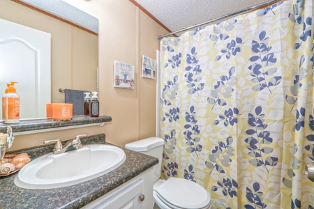 3/2 Home in Aransas Pass, TX on 3 acres - image 33