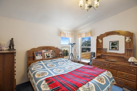 Mountain Home With Panoramic Views in Ranch Of The Rockies - image 23