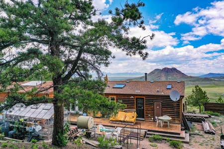 Mountain Home With Panoramic Views in Ranch Of The Rockies - image 6