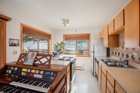 Mountain Home With Panoramic Views in Ranch Of The Rockies - image 13