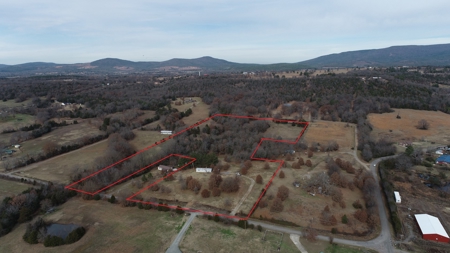 Country Home & 15.2 Acres – Wister Lake State Park - image 2