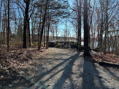 AUCTION Lakefront Home! Kerr Lake Little Bluestone Creek - image 3