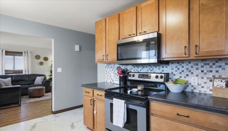 Maintained & updated ranch home located in Stoddard - image 18