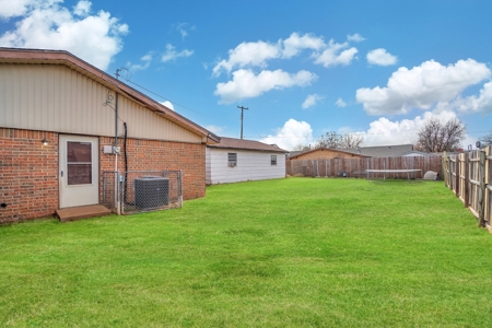Home For Sale In Mangum, Oklahoma - image 24