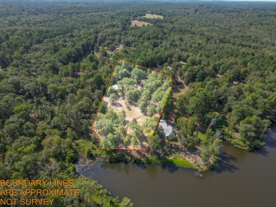 Lakefront House and Acreage at Lake O' the Pines - image 2