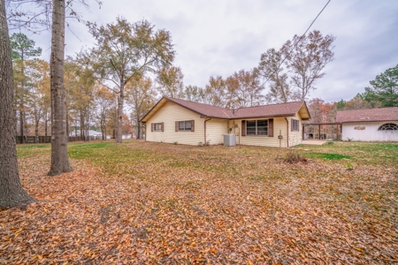 Lakefront House and Acreage at Lake O' the Pines - image 17