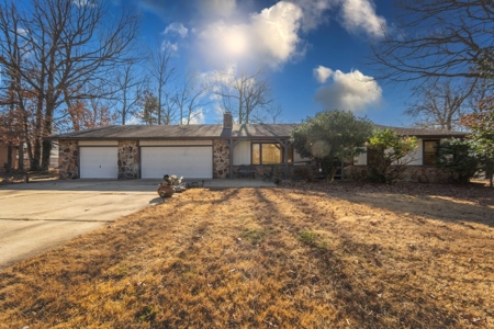 Arkansas Home In Town Near Lake Norfork - image 26