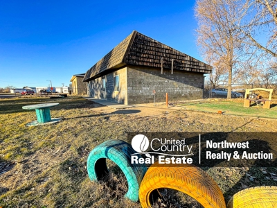 Large Commercial Building & Shop For Sale Malta Mt - image 1