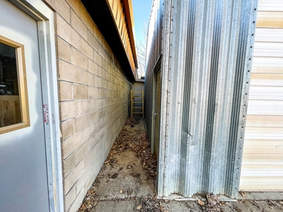 Large Commercial Building & Shop For Sale Malta Mt - image 8