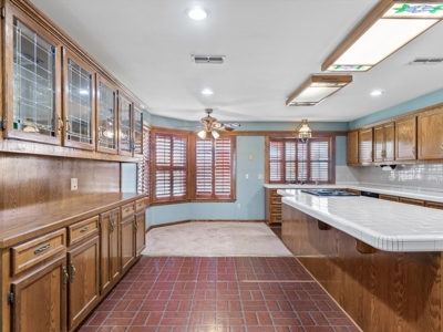 Winnsboro Wood County 3/2/4 Large Home In Town For Sale - image 42