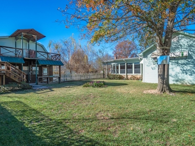 Winnsboro Wood County 3/2/4 Large Home In Town For Sale - image 48
