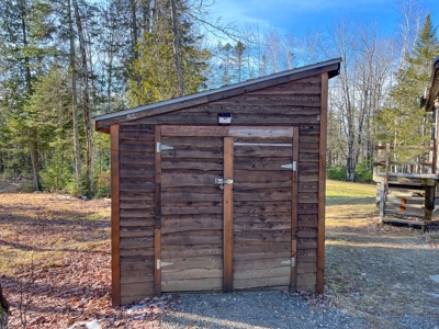 Charming Cabin on 70 Acres in Maine - image 19