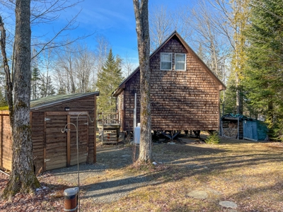 Charming Cabin on 70 Acres in Maine - image 20