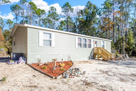 Country Home With 4 Acres In Suwannee County! - image 17