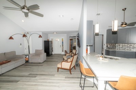 Dream Home In Country Club  With 18 Hole Golf Lake City, Fl - image 2