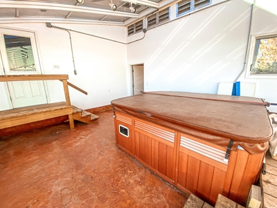 Country Home on Acreage For Sale near Lewistown, Montana - image 32