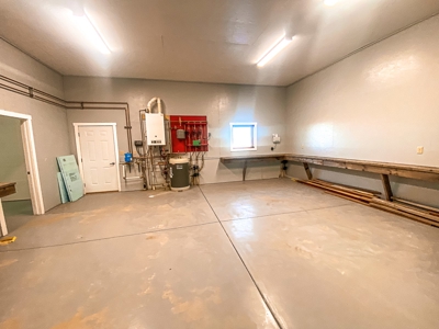 Country Home on Acreage For Sale near Lewistown, Montana - image 18