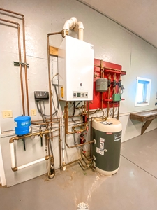 Country Home on Acreage For Sale near Lewistown, Montana - image 15