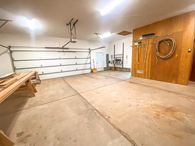 Country Home on Acreage For Sale near Lewistown, Montana - image 29