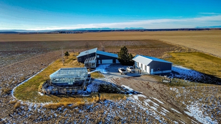 Country Home on Acreage For Sale near Lewistown, Montana - image 11