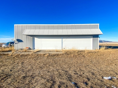 Country Home on Acreage For Sale near Lewistown, Montana - image 7