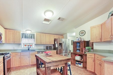 3 bedrooms 2 bath mobile home on 5.11acres - image 13