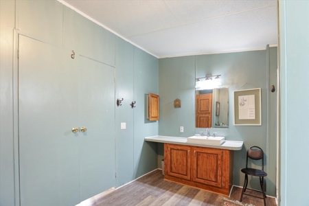 3 bedrooms 2 bath mobile home on 5.11acres - image 5
