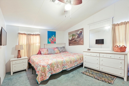 3 bedrooms 2 bath mobile home on 5.11acres - image 22