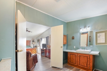 3 bedrooms 2 bath mobile home on 5.11acres - image 3