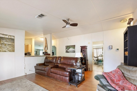 3 bedrooms 2 bath mobile home on 5.11acres - image 18