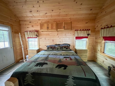 Maine Lakefront Cottage - image 20