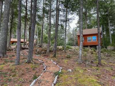 Maine Lakefront Cottage - image 22