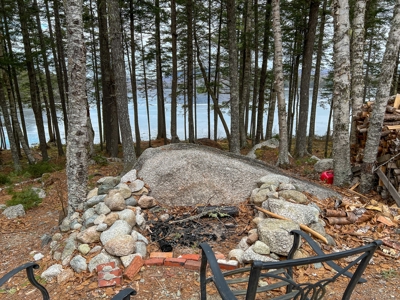 Maine Lakefront Cottage - image 24