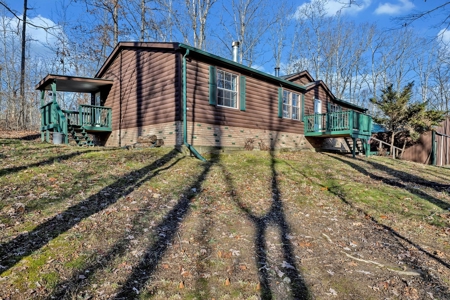 Country Home for Sale in Lewis County, Tennessee - image 4